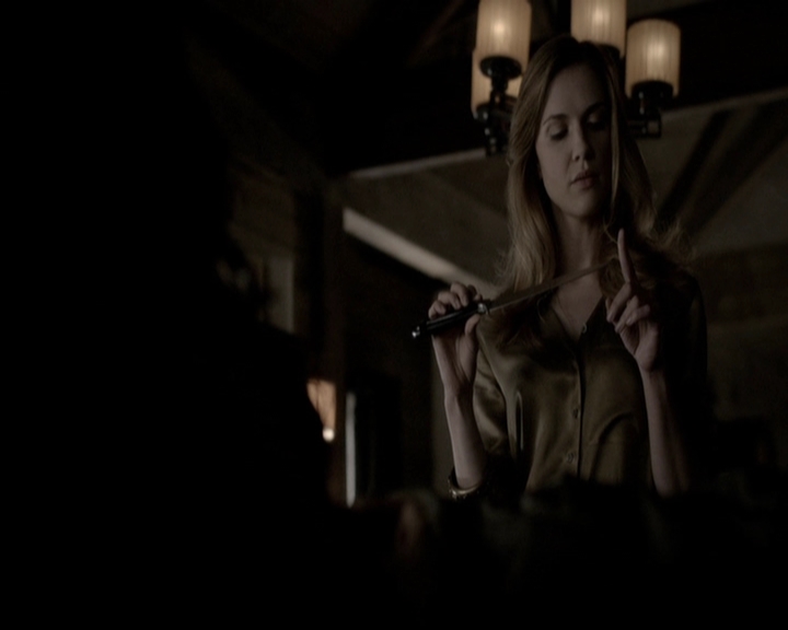 VampireDiariesWorld-dot-org_5x11-500YearsOfSolitude1259.jpg