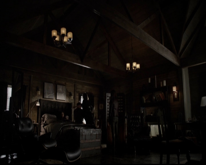 VampireDiariesWorld-dot-org_5x11-500YearsOfSolitude1313.jpg