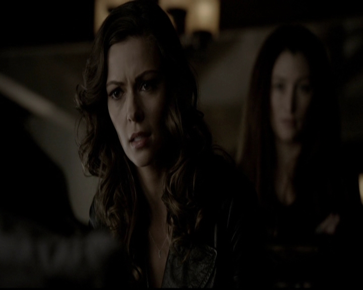 VampireDiariesWorld-dot-org_5x11-500YearsOfSolitude1398.jpg