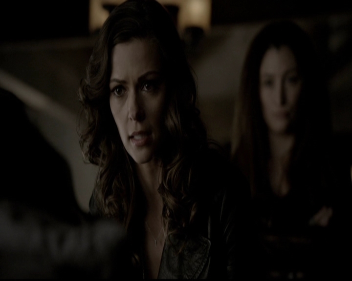 VampireDiariesWorld-dot-org_5x11-500YearsOfSolitude1401.jpg