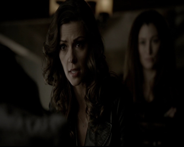 VampireDiariesWorld-dot-org_5x11-500YearsOfSolitude1404.jpg