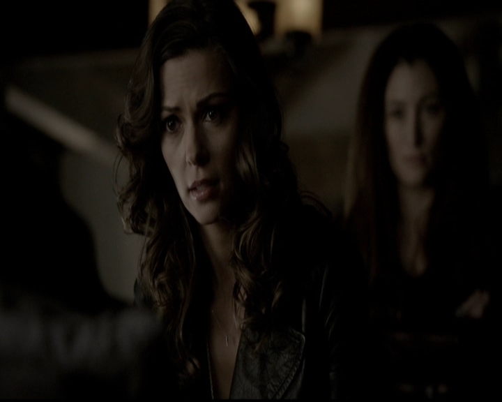 VampireDiariesWorld-dot-org_5x11-500YearsOfSolitude1408.jpg