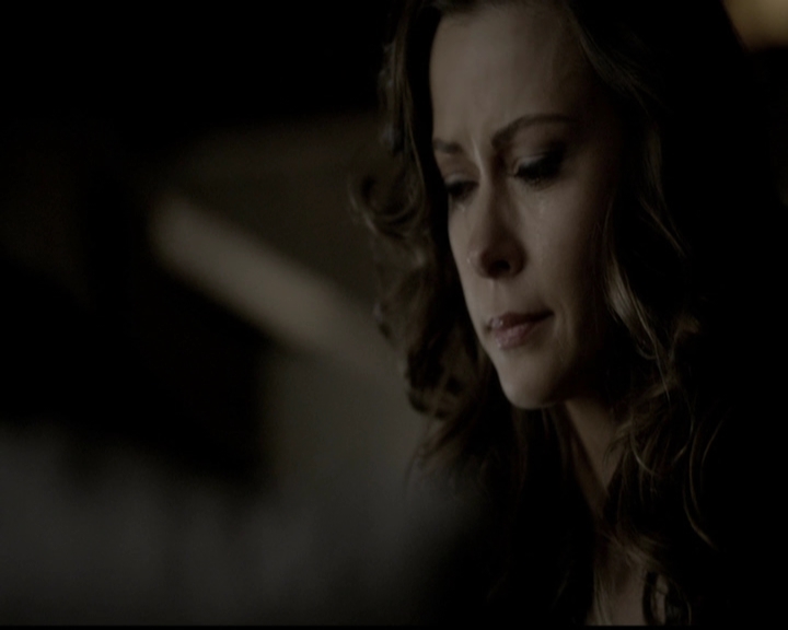 VampireDiariesWorld-dot-org_5x11-500YearsOfSolitude1468.jpg