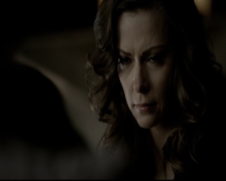 VampireDiariesWorld-dot-org_5x11-500YearsOfSolitude1489.jpg