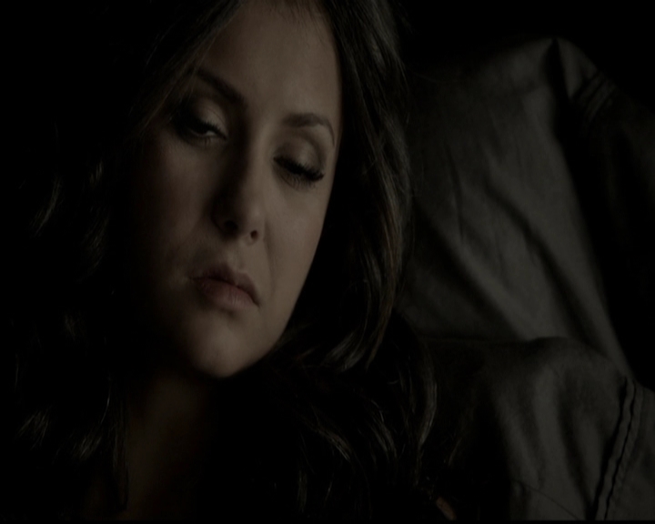 VampireDiariesWorld-dot-org_5x11-500YearsOfSolitude1505.jpg