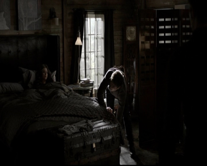 VampireDiariesWorld-dot-org_5x11-500YearsOfSolitude1679.jpg