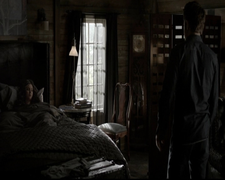 VampireDiariesWorld-dot-org_5x11-500YearsOfSolitude1703.jpg