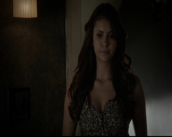 VampireDiariesWorld-dot-org_5x11-500YearsOfSolitude1869.jpg