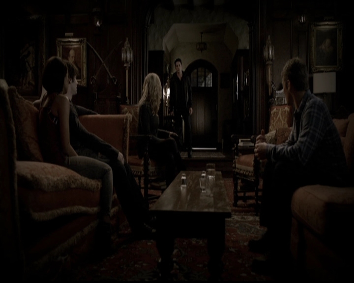 VampireDiariesWorld-dot-org_5x11-500YearsOfSolitude2013.jpg