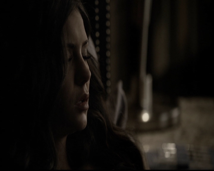 VampireDiariesWorld-dot-org_5x11-500YearsOfSolitude2088.jpg