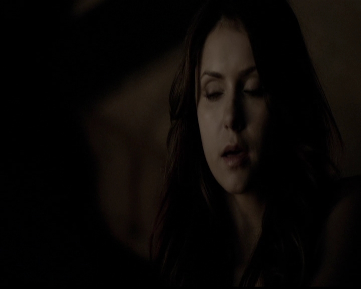 VampireDiariesWorld-dot-org_5x11-500YearsOfSolitude2094.jpg