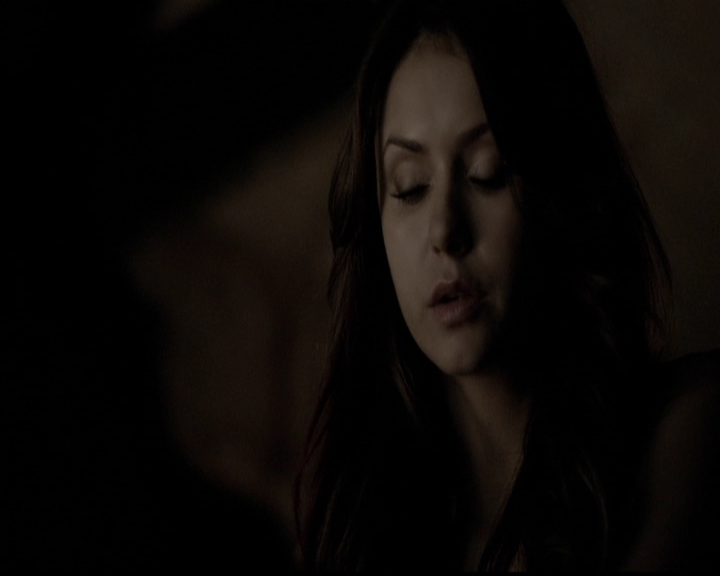 VampireDiariesWorld-dot-org_5x11-500YearsOfSolitude2095.jpg