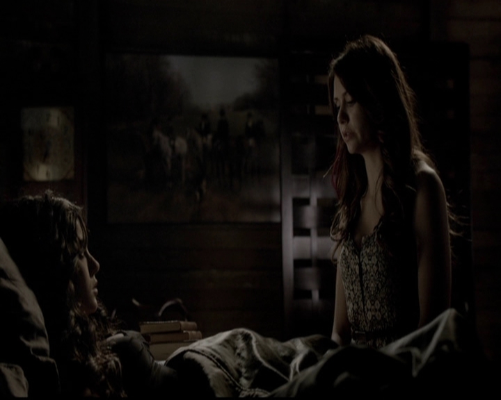 VampireDiariesWorld-dot-org_5x11-500YearsOfSolitude2100.jpg