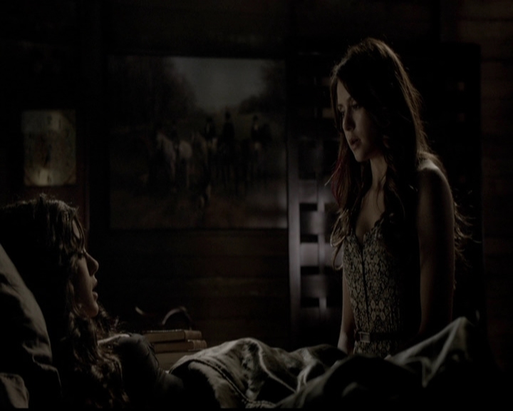 VampireDiariesWorld-dot-org_5x11-500YearsOfSolitude2105.jpg