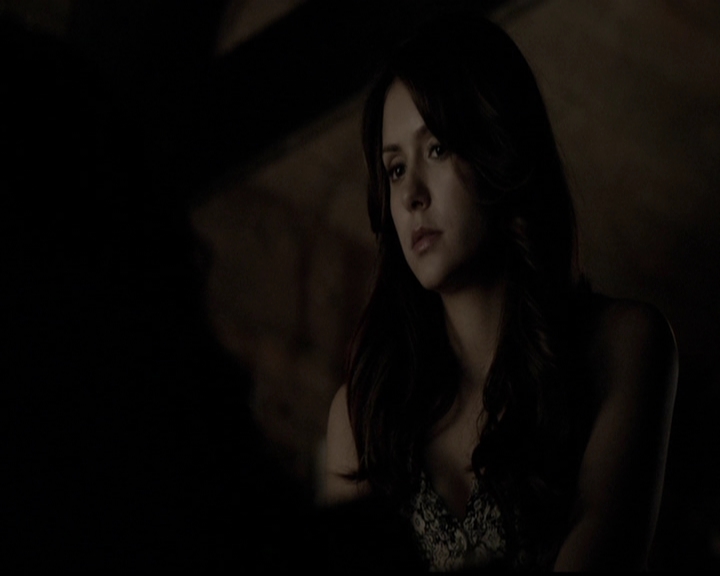 VampireDiariesWorld-dot-org_5x11-500YearsOfSolitude2107.jpg