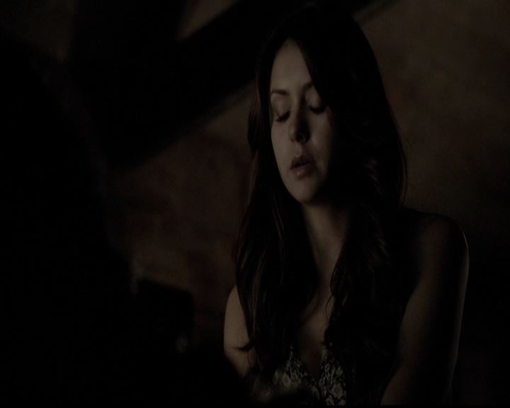 VampireDiariesWorld-dot-org_5x11-500YearsOfSolitude2114.jpg