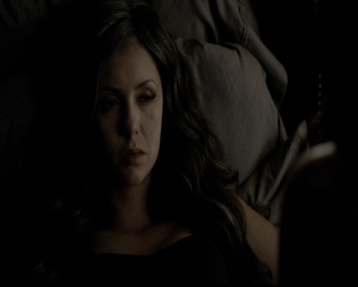 VampireDiariesWorld-dot-org_5x11-500YearsOfSolitude2125.jpg