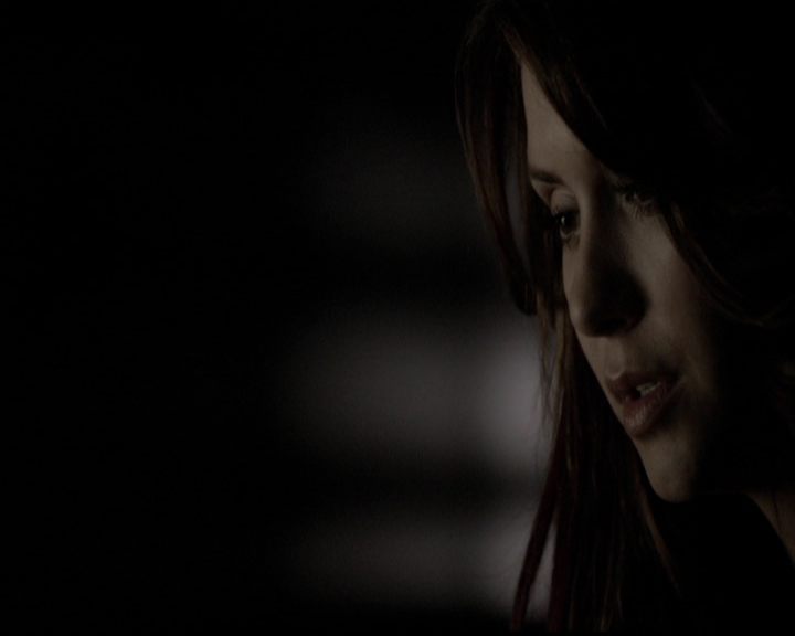 VampireDiariesWorld-dot-org_5x11-500YearsOfSolitude2130.jpg