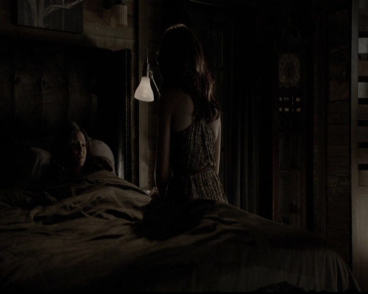 VampireDiariesWorld-dot-org_5x11-500YearsOfSolitude2151.jpg