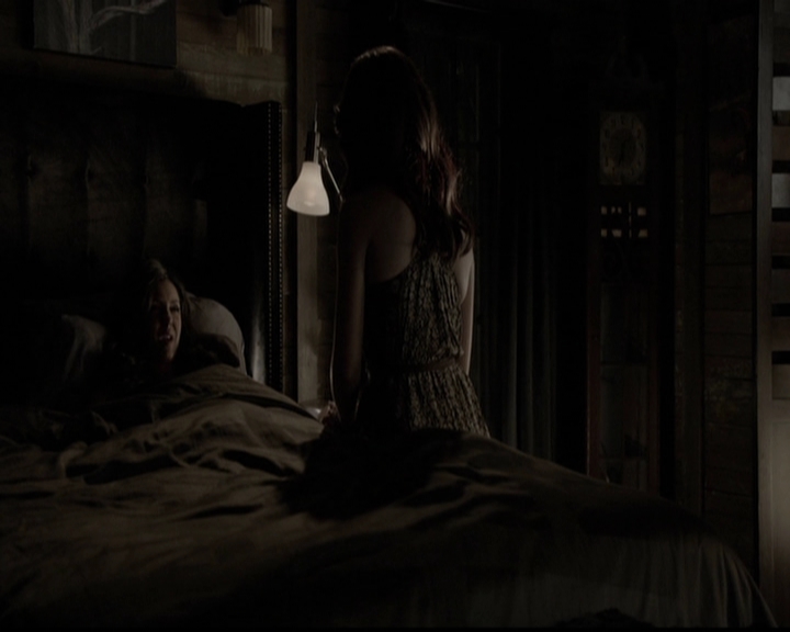 VampireDiariesWorld-dot-org_5x11-500YearsOfSolitude2152.jpg