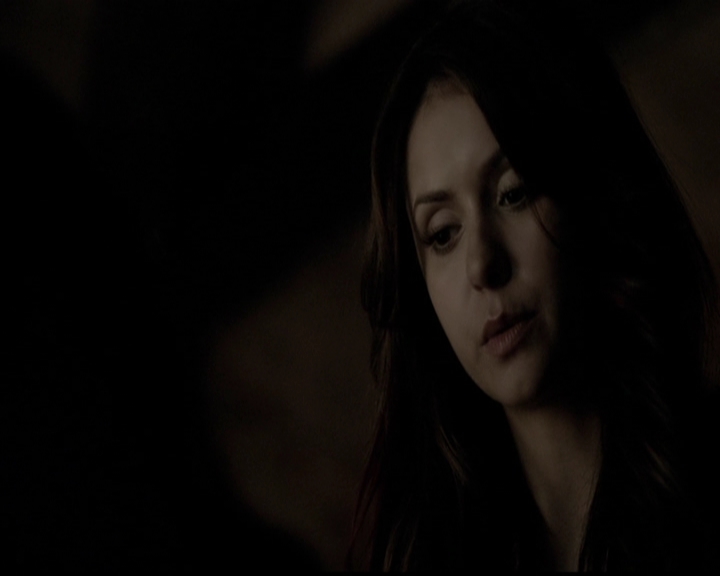 VampireDiariesWorld-dot-org_5x11-500YearsOfSolitude2156.jpg