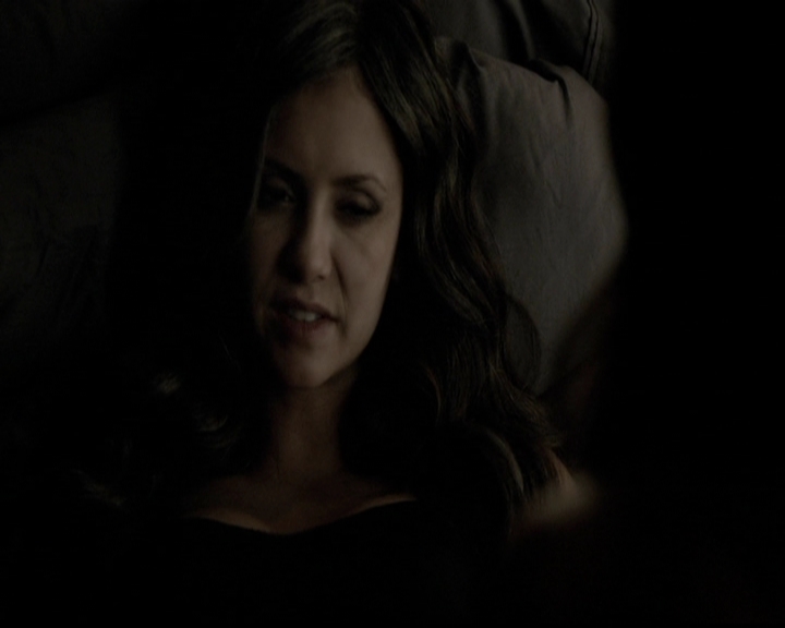 VampireDiariesWorld-dot-org_5x11-500YearsOfSolitude2159.jpg