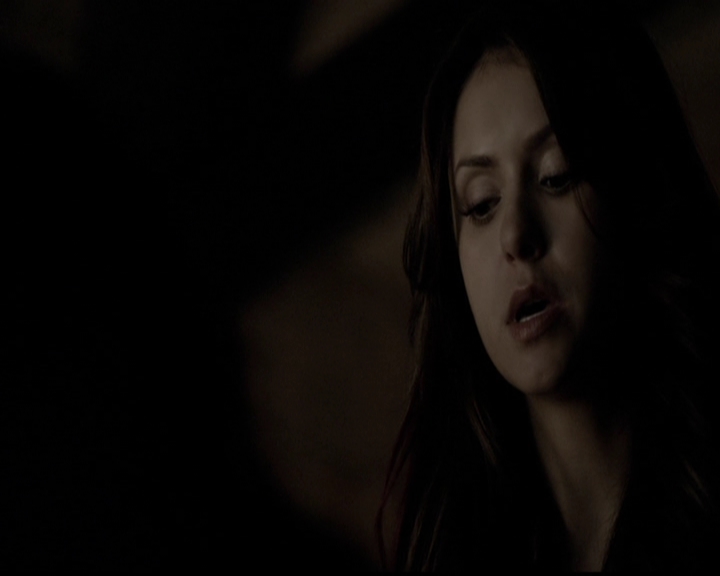 VampireDiariesWorld-dot-org_5x11-500YearsOfSolitude2162.jpg