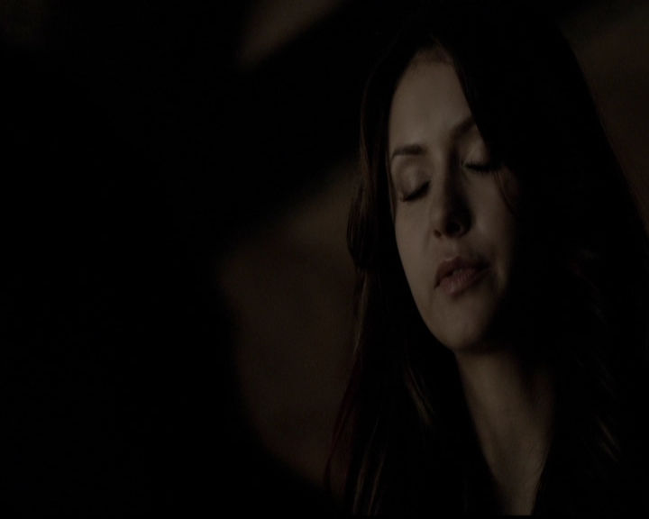 VampireDiariesWorld-dot-org_5x11-500YearsOfSolitude2163.jpg