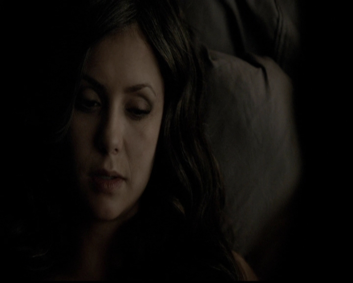 VampireDiariesWorld-dot-org_5x11-500YearsOfSolitude2186.jpg