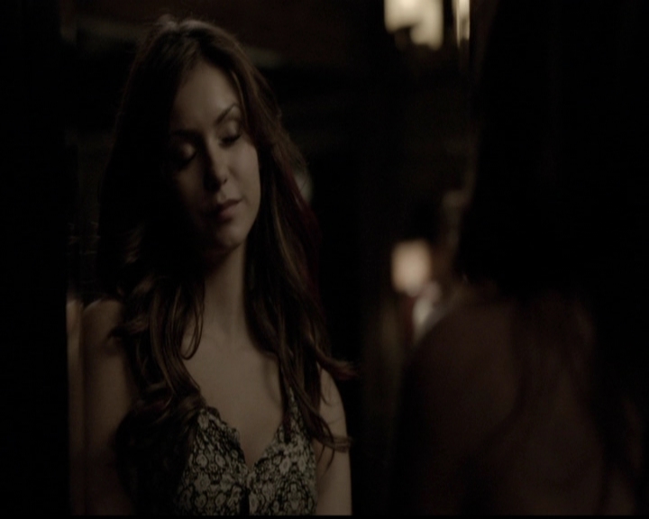 VampireDiariesWorld-dot-org_5x11-500YearsOfSolitude2320.jpg