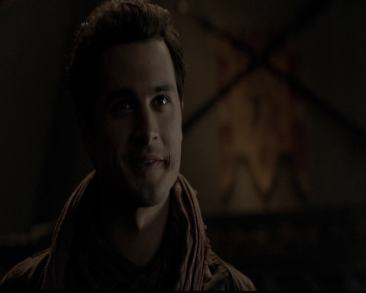 VampireDiariesWorld-dot-org_5x12TheDevilInside3200.jpg