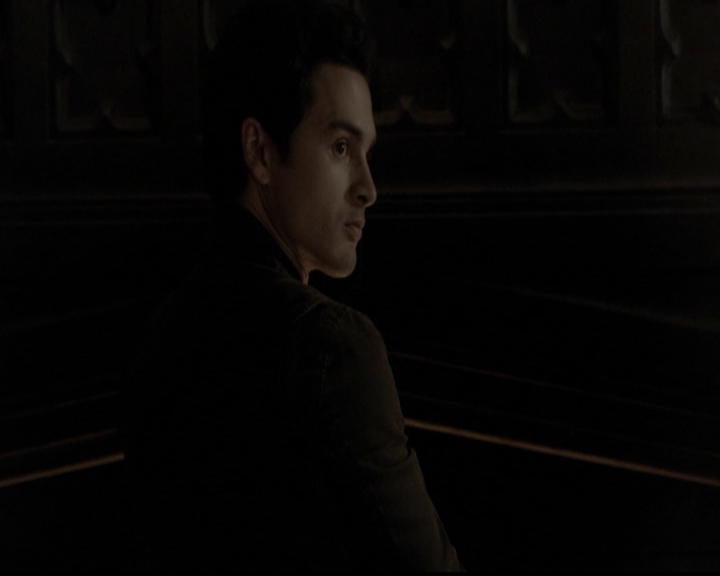 VampireDiariesWorld-dot-org_5x12TheDevilInside3215.jpg