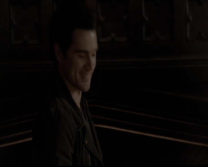 VampireDiariesWorld-dot-org_5x12TheDevilInside3224.jpg