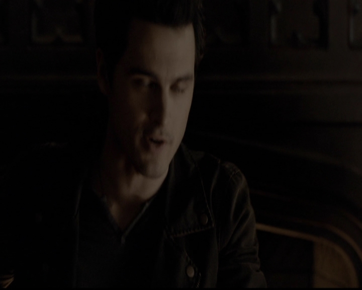 VampireDiariesWorld-dot-org_5x12TheDevilInside3228.jpg