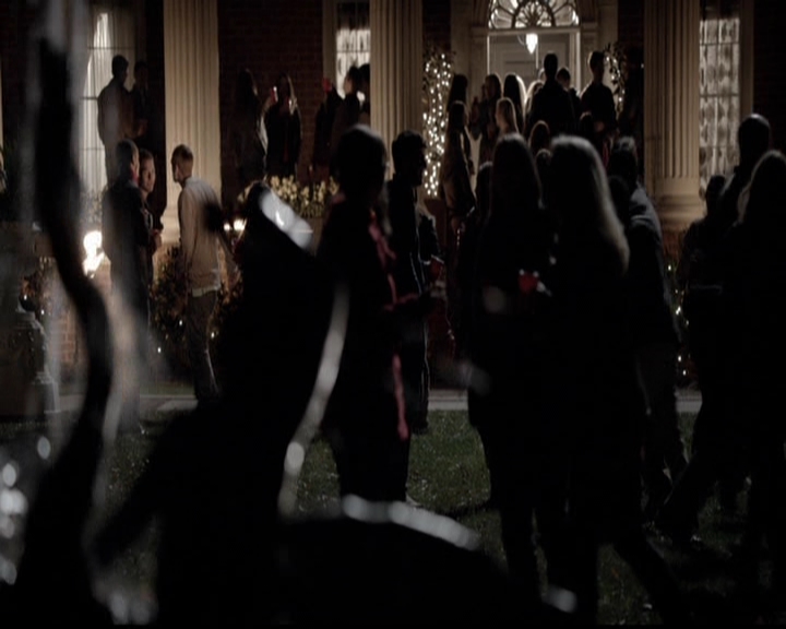 VampireDiariesWorld-dot-org_5x12TheDevilInside3293.jpg