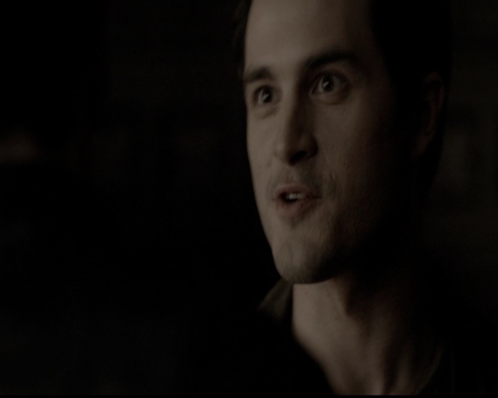 VampireDiariesWorld-dot-org_5x12TheDevilInside3466.jpg