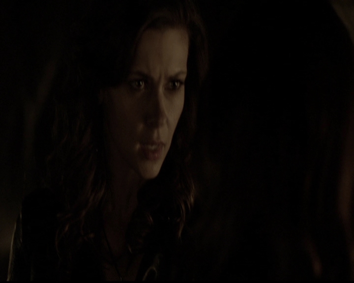 VampireDiariesWorld-dot-org_5x12TheDevilInside3791.jpg