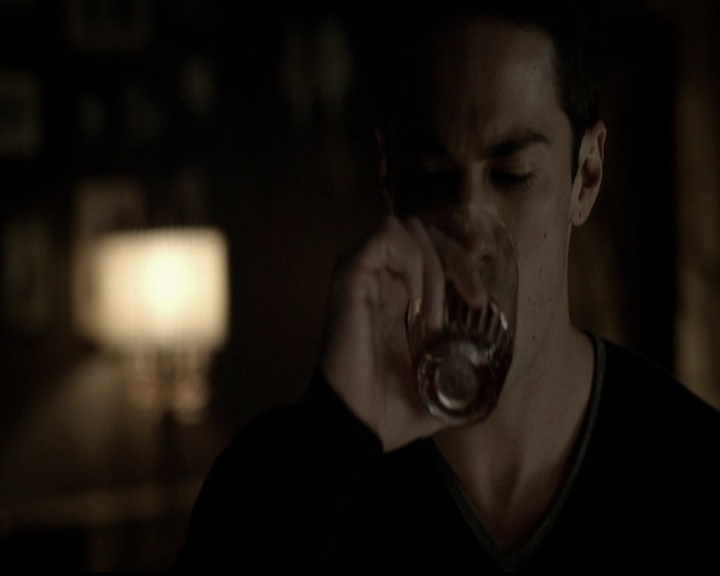 VampireDiariesWorld-dot-org_5x12TheDevilInside3804.jpg