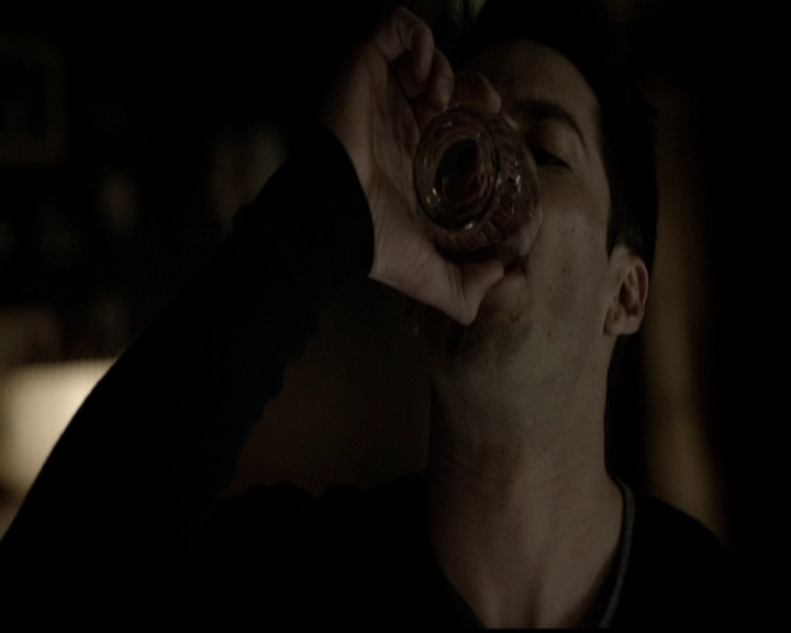 VampireDiariesWorld-dot-org_5x12TheDevilInside3805.jpg