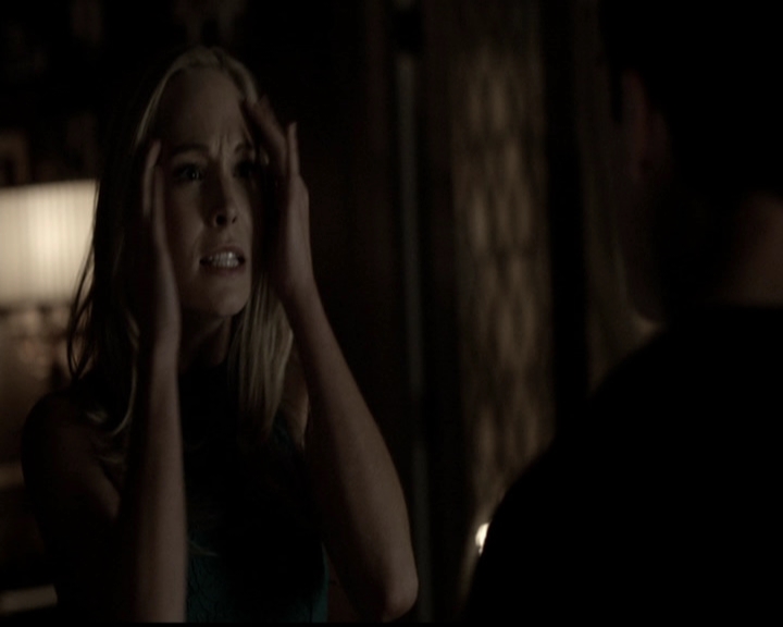 VampireDiariesWorld-dot-org_5x12TheDevilInside3856.jpg