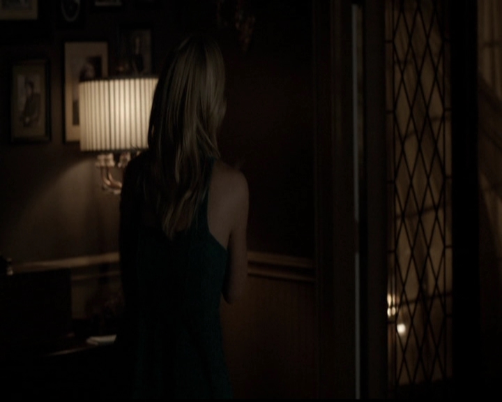 VampireDiariesWorld-dot-org_5x12TheDevilInside3880.jpg
