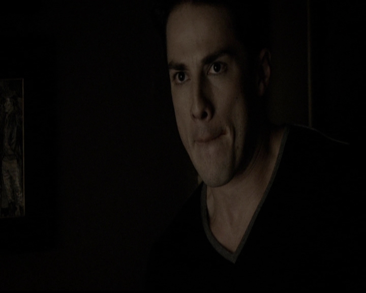 VampireDiariesWorld-dot-org_5x12TheDevilInside3896.jpg