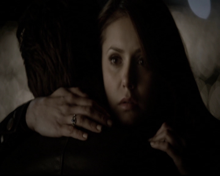 VampireDiariesWorld-dot-org_5x12TheDevilInside4081.jpg