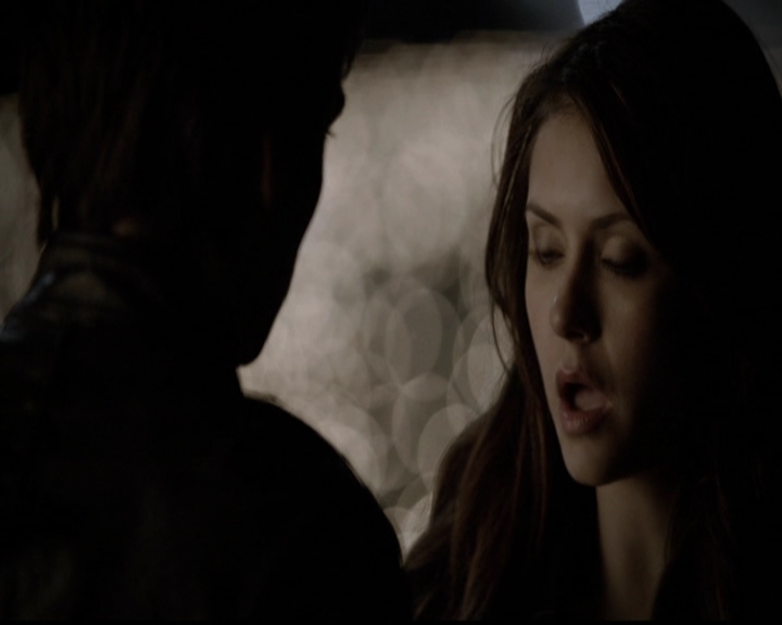 VampireDiariesWorld-dot-org_5x12TheDevilInside4095.jpg