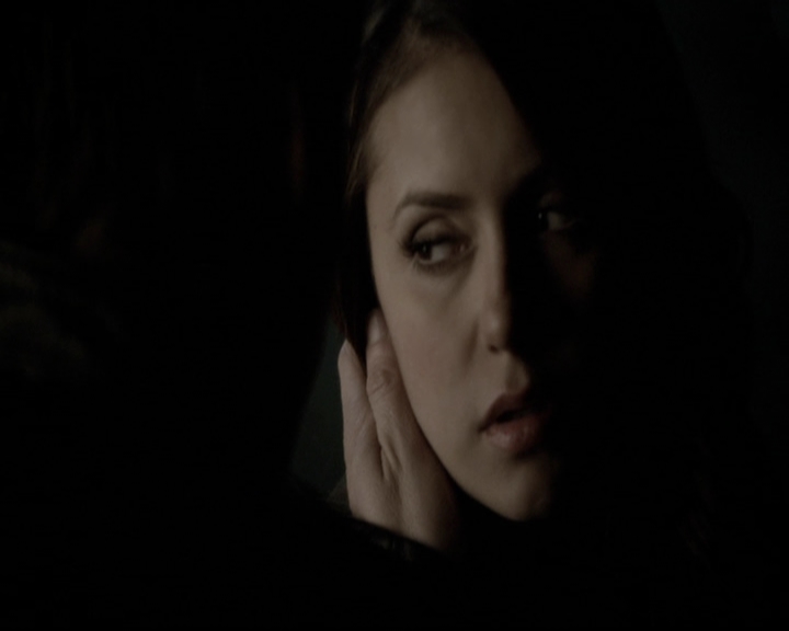 VampireDiariesWorld-dot-org_5x12TheDevilInside4149.jpg