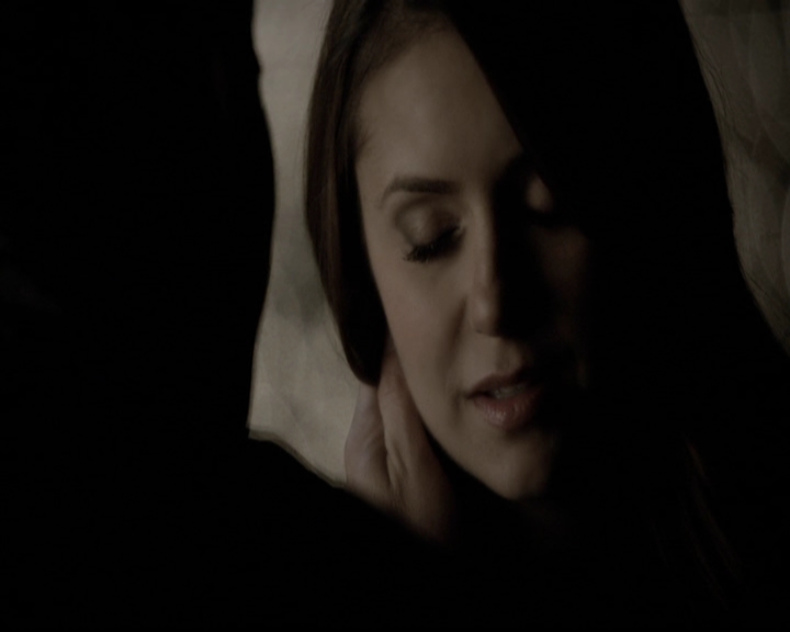 VampireDiariesWorld-dot-org_5x12TheDevilInside4157.jpg