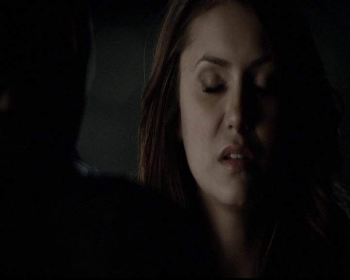 VampireDiariesWorld-dot-org_5x12TheDevilInside4175.jpg