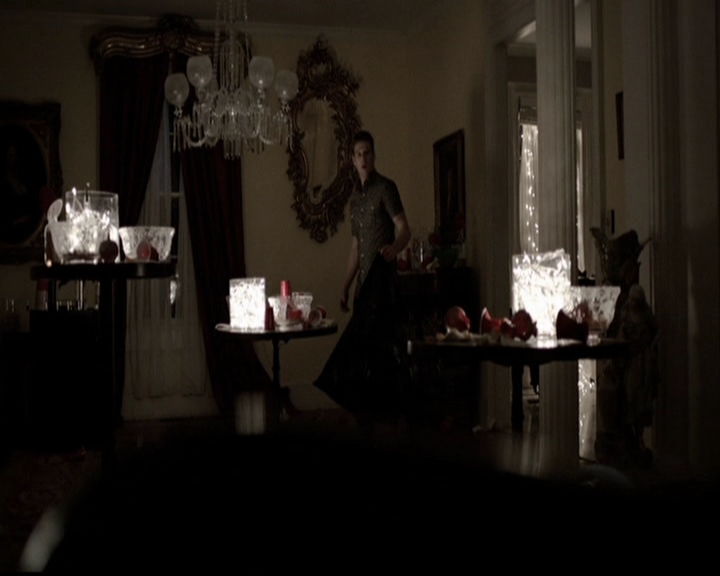 VampireDiariesWorld-dot-org_5x12TheDevilInside4268.jpg