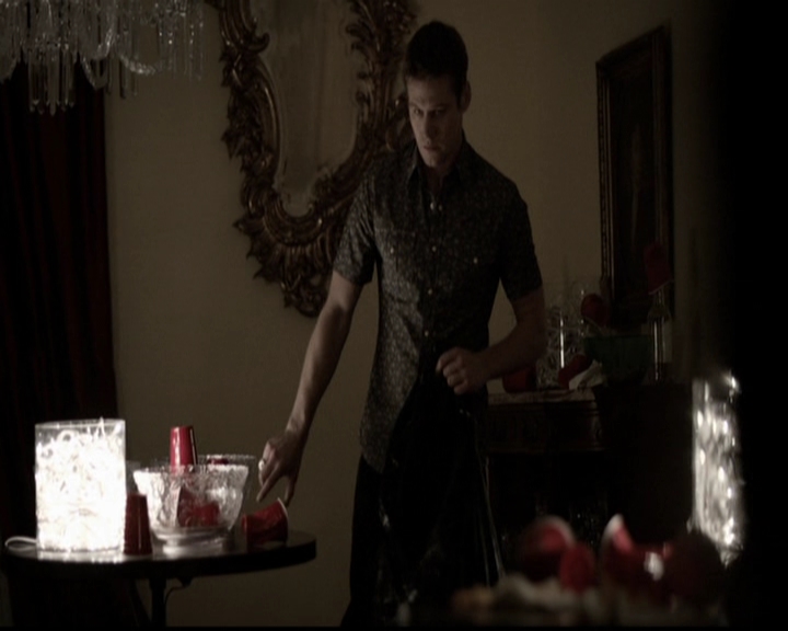 VampireDiariesWorld-dot-org_5x12TheDevilInside4273.jpg