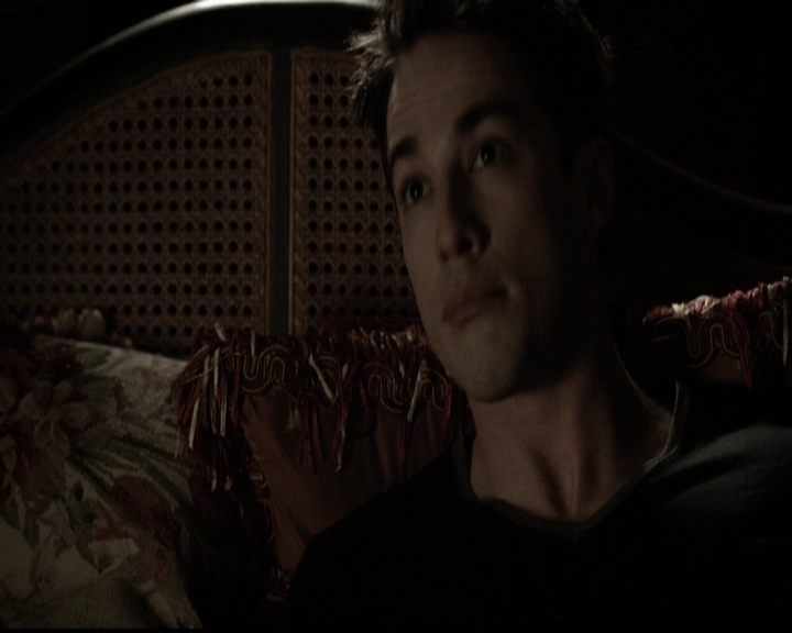 VampireDiariesWorld-dot-org_5x12TheDevilInside4299.jpg
